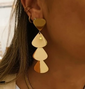 pendientes largos de mujer